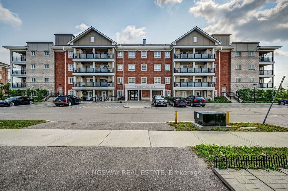 70 BAYCLCIFFE Crescent 303, Brampton, ON L7A 3Z4 – main photo