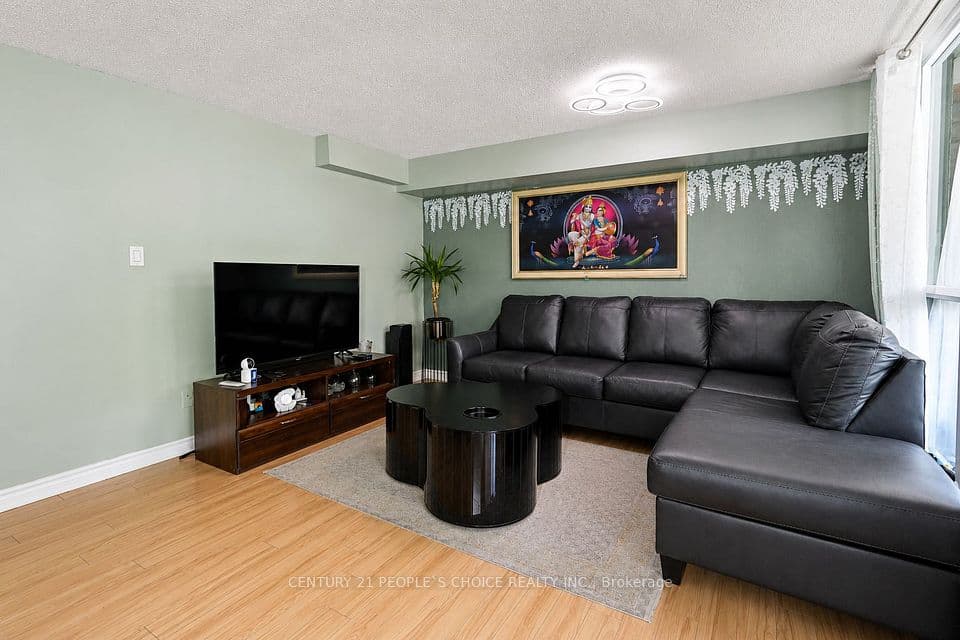1580 Mississauga Valley Boulevard 207, Mississauga, ON L5A 3T8 – photo 3