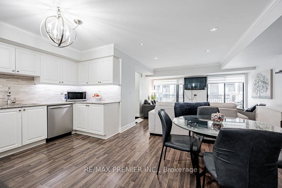 140 Widdicombe Hill Boulevard 624, Toronto, ON M9R 0A9 – photo 3