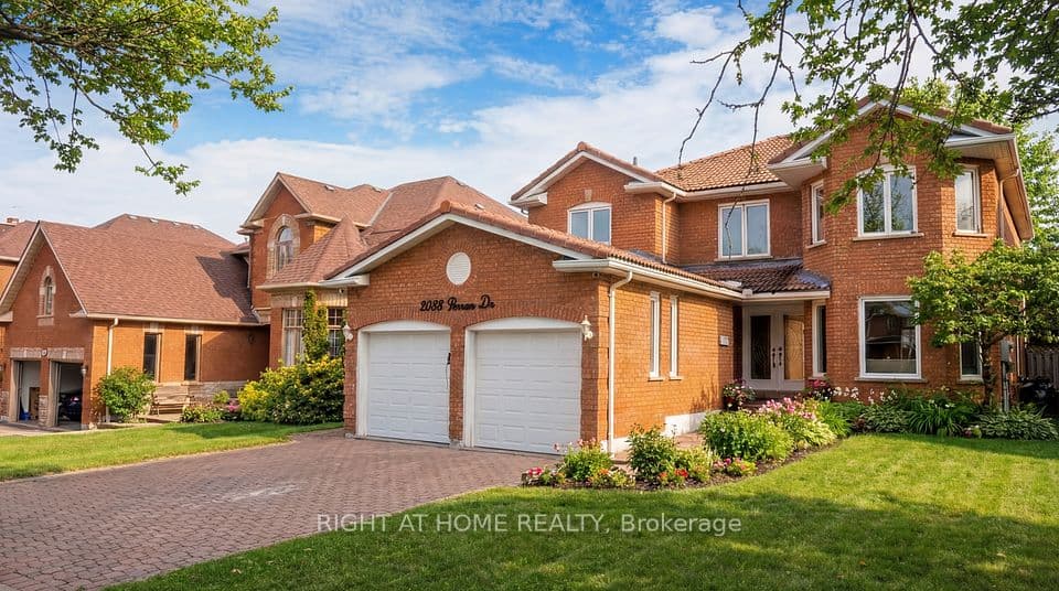 2088 Perran Drive, Mississauga, ON L5K 2R4 – main photo