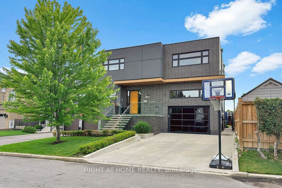 2931 Lansdowne Avenue, Toronto, ON M6B 3X3 – photo 2