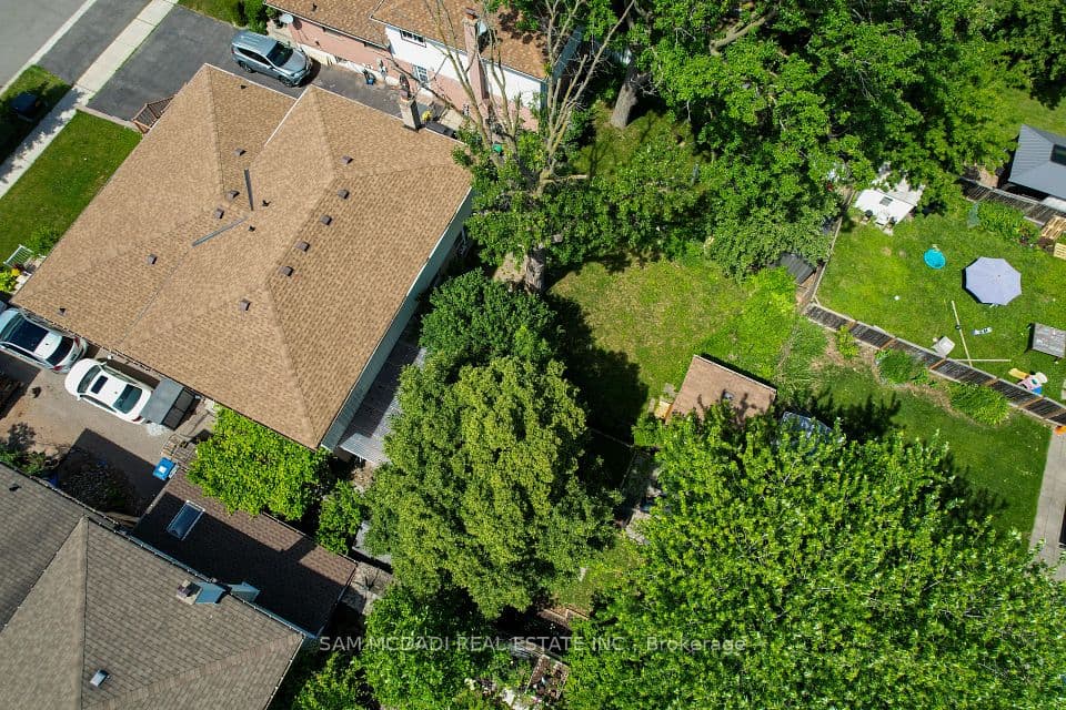 2644 Altadena Court, Mississauga, ON L5K 1G2 – photo 3
