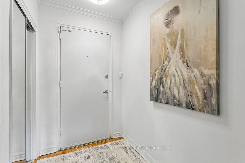 185 Stephen Drive 101, Toronto, ON M8Y 3N5 – photo 3