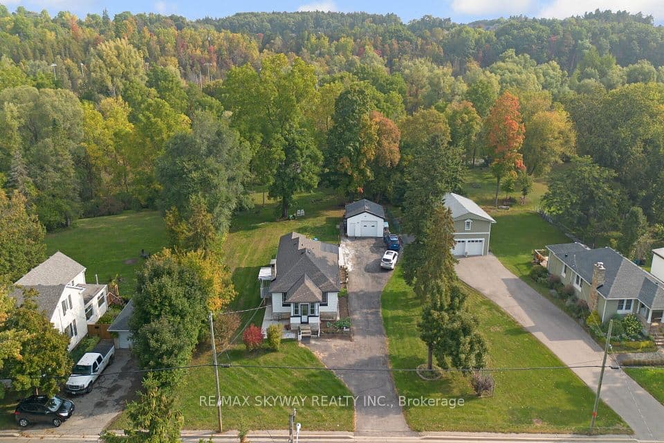 45 Confederation Street, Halton Hills, ON L7G 3R4 – main photo