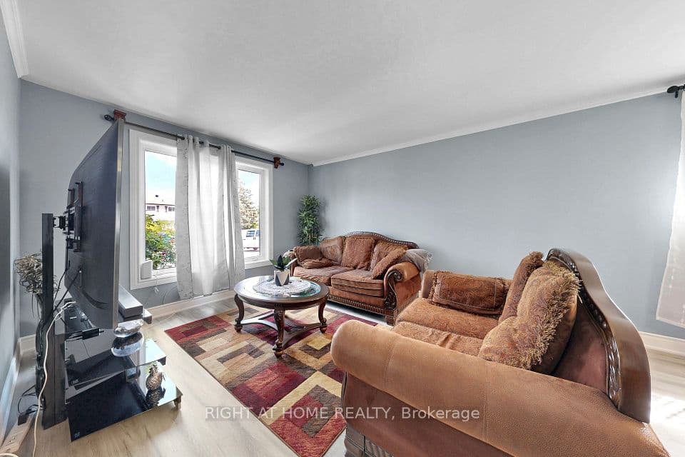 41 Flamingo Crescent, Brampton, ON L6T 2G6 – photo 3