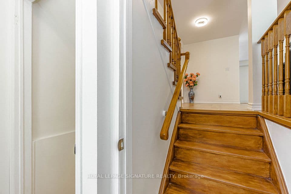 120 Tarragona Boulevard, Toronto, ON M6N 5C5 – photo 3