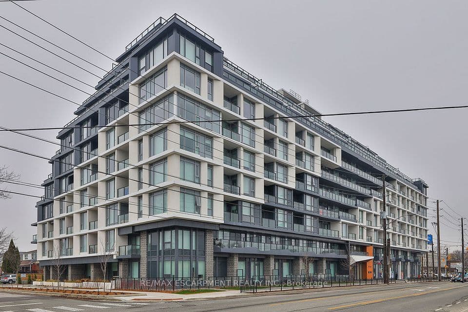 556 Marlee Avenue 606, Toronto, ON M6B 0B1 – photo 2