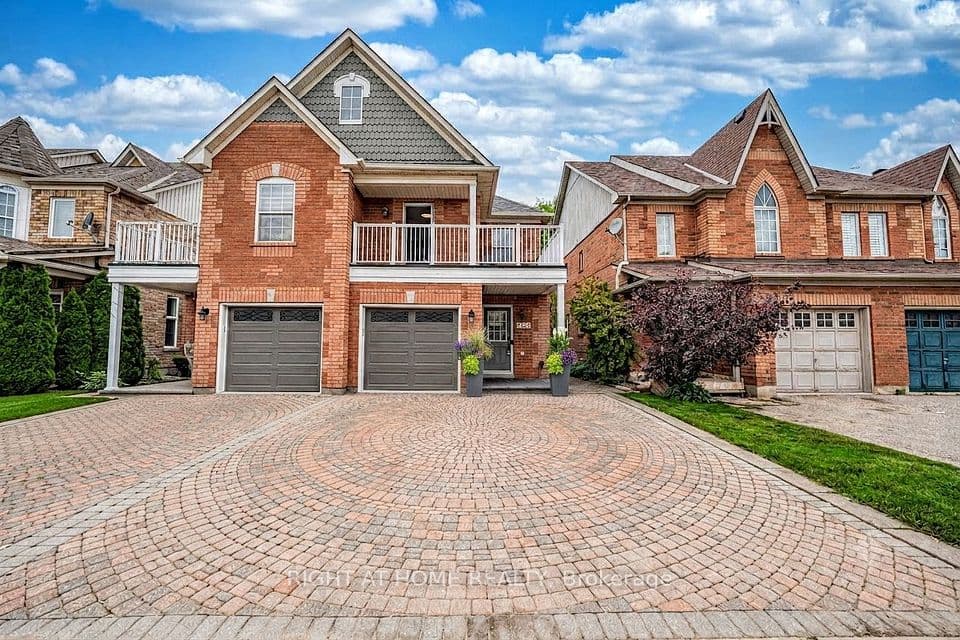 1133 Hickory Hollow Glen, Mississauga, ON L5W 1J4 – main photo