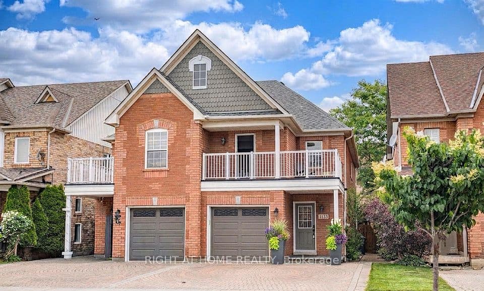 1133 Hickory Hollow Glen, Mississauga, ON L5W 1J4 – photo 2