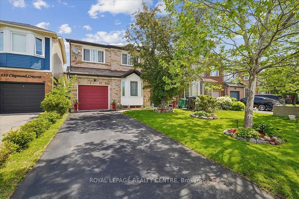 116 Chipmunk Crescent, Brampton, ON L6R 1B4 – photo 2