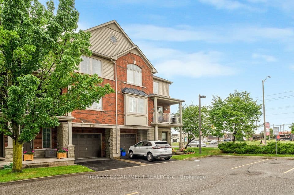 628 Brain Common, Burlington, ON L7L 0E3 – photo 2