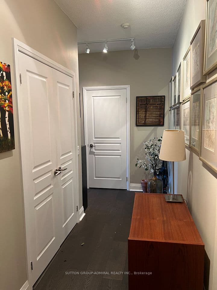 1 Hurontario Street 1108, Mississauga, ON L5G 0A3 – photo 3