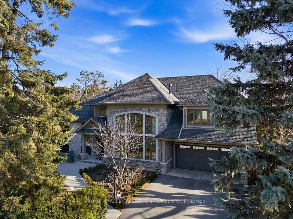 1601 Venetia Drive, Oakville, ON L6L 1K8 – photo 2