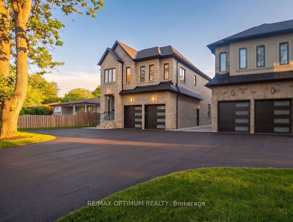30 Mclaughlin Road N, Brampton, ON L6X 1Y7 – main photo
