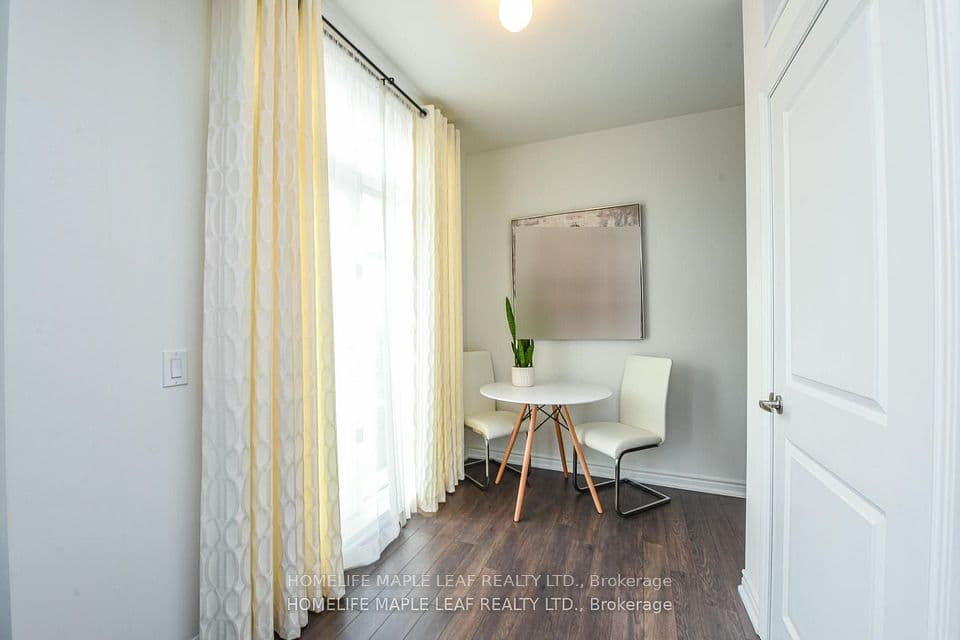 30 Halliford Place 215, Brampton, ON L6P 4R1 – photo 3