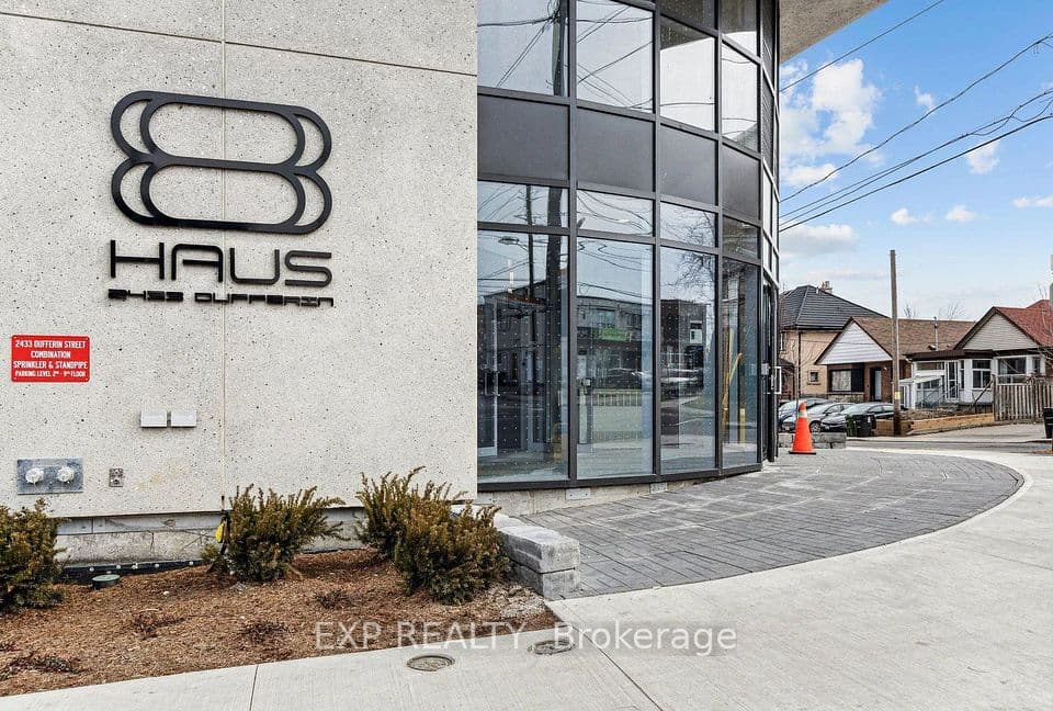 2433 Dufferin Street 703, Toronto, ON M6E 0B4 – photo 2