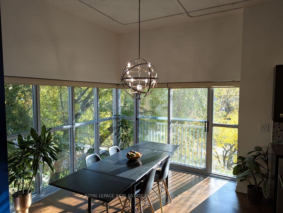 2 Fieldway Road 206, Toronto, ON M8Z 0B9 – photo 2