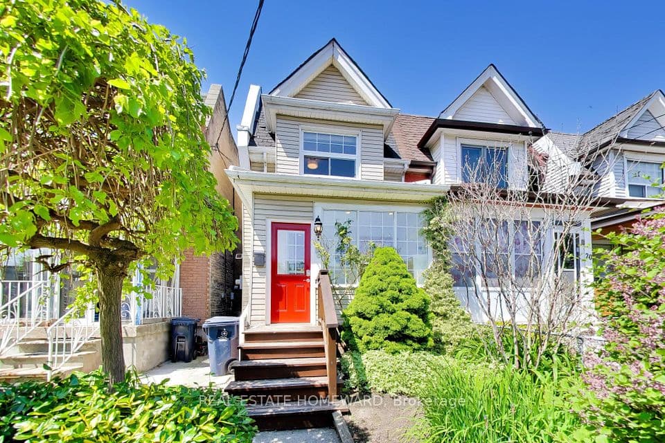 18 Britannia Avenue, Toronto, ON M6N 3T7 – main photo