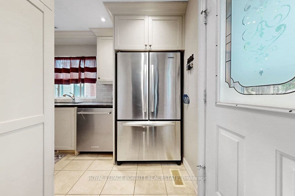 14 Heslop Drive, Toronto, ON M8W 4R1 – photo 3