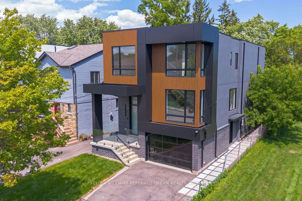 33 Twelfth Street, Toronto, ON M8V 3G8 – main photo