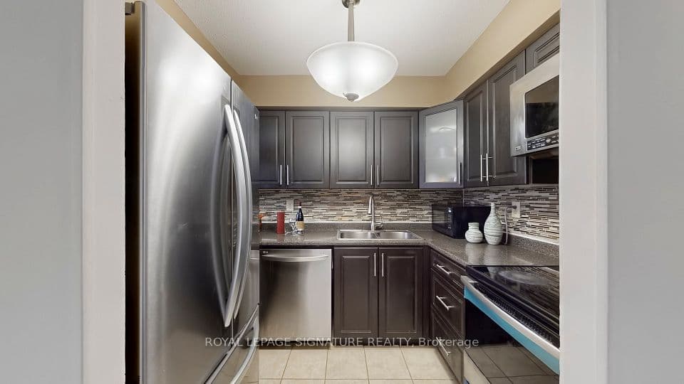 2901 Kipling Avenue 307, Toronto, ON M9V 5E5 – photo 3