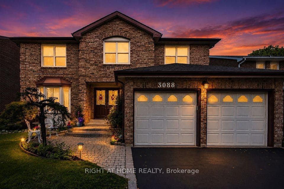 3088 Spring Creek Crescent, Mississauga, ON L5N 4R7 – photo 2