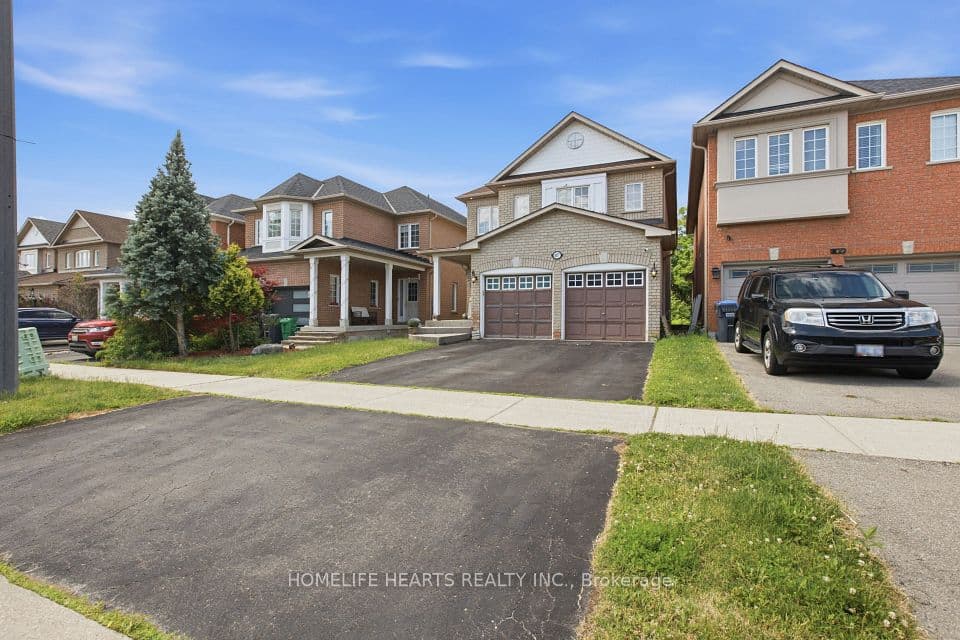 1077 Knotty Pine Grove, Mississauga, ON L5W 1J6 – photo 2