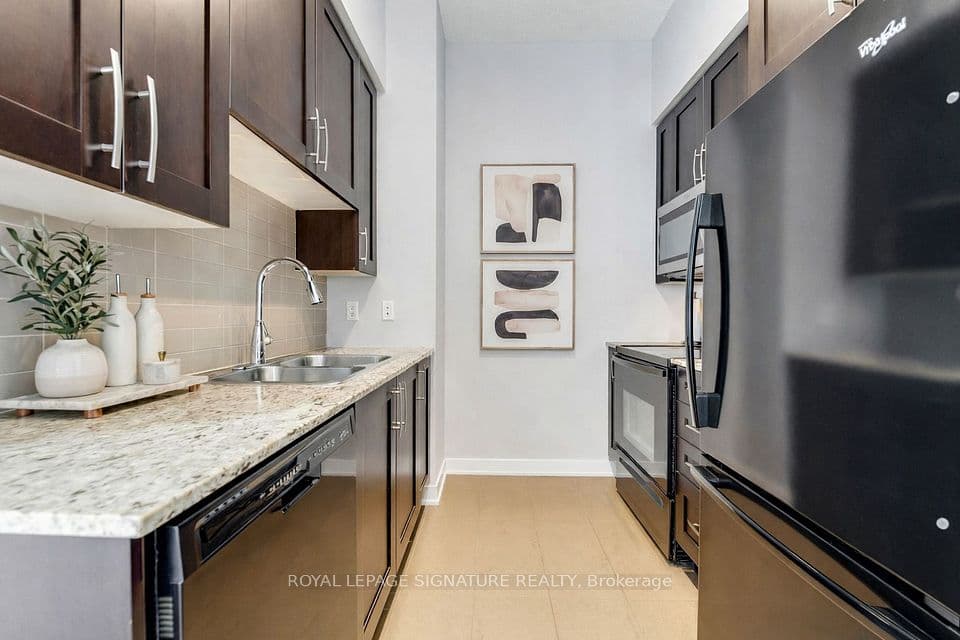 4070 Confederation Parkway 311, Mississauga, ON L5B 0E9 – photo 3