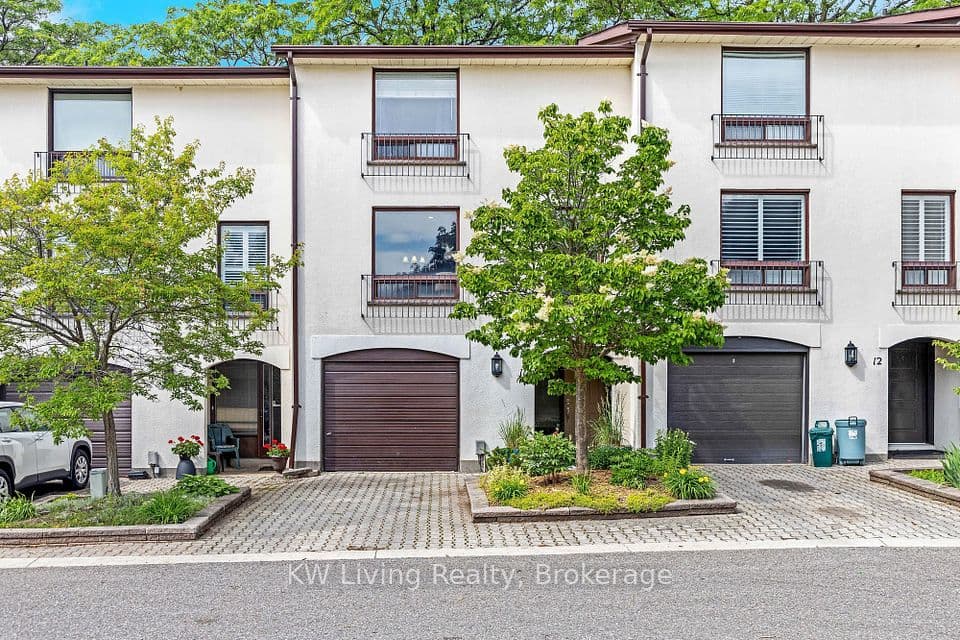 6679 Shelter Bay Road 11, Mississauga, ON L5N 2A2 – photo 3