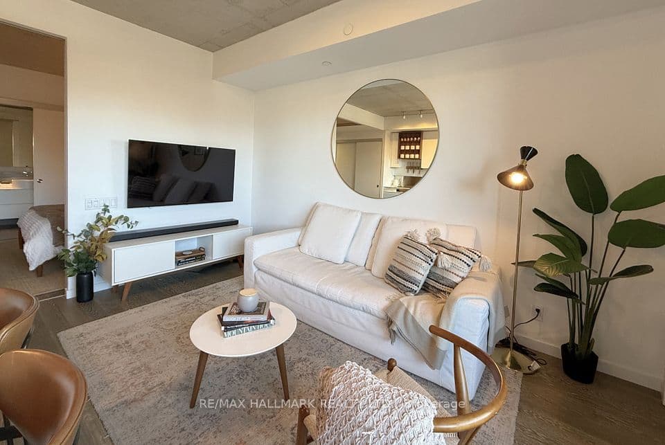 383 Sorauren Avenue 313, Toronto, ON M6R 0A4 – photo 3