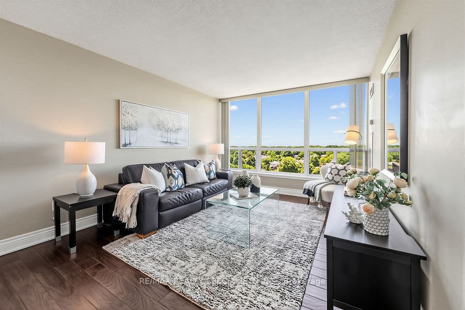 10 Laurelcrest Street 1006, Brampton, ON L6S 5Y3 – photo 2