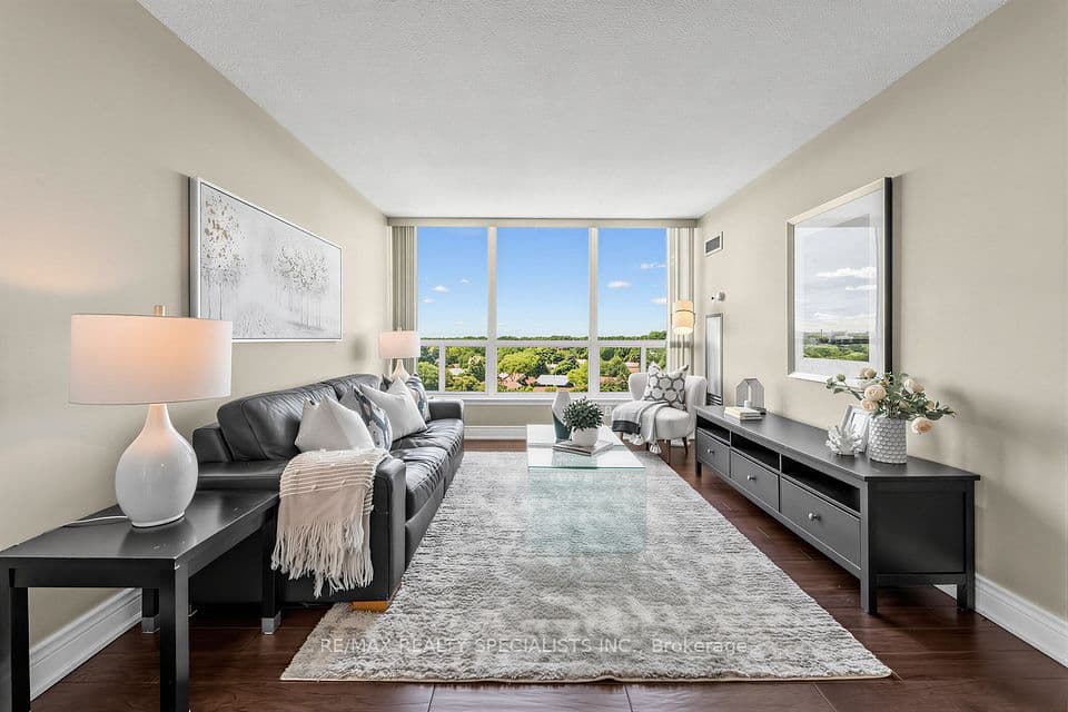 10 Laurelcrest Street 1006, Brampton, ON L6S 5Y3 – main photo