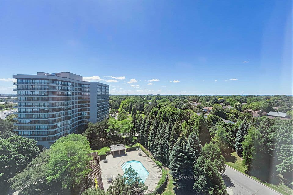 10 Laurelcrest Street 1006, Brampton, ON L6S 5Y3 – photo 3