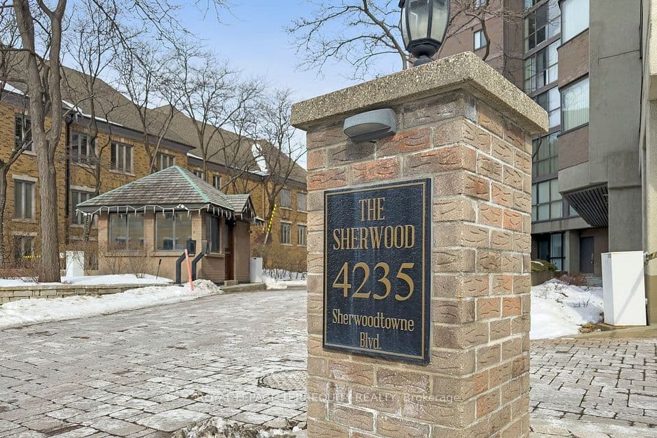 4235 Sherwoodtowne Boulevard 1607, Mississauga, ON L4Z 1W3 – photo 3