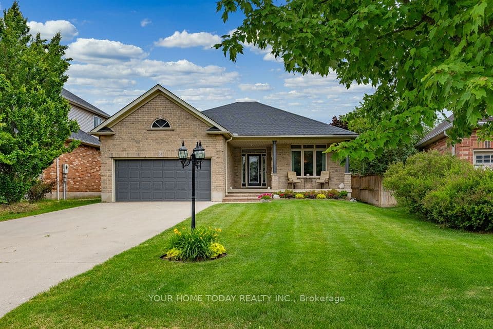37 Dawkins Crescent, Halton Hills, ON L7J 2Z5 – main photo