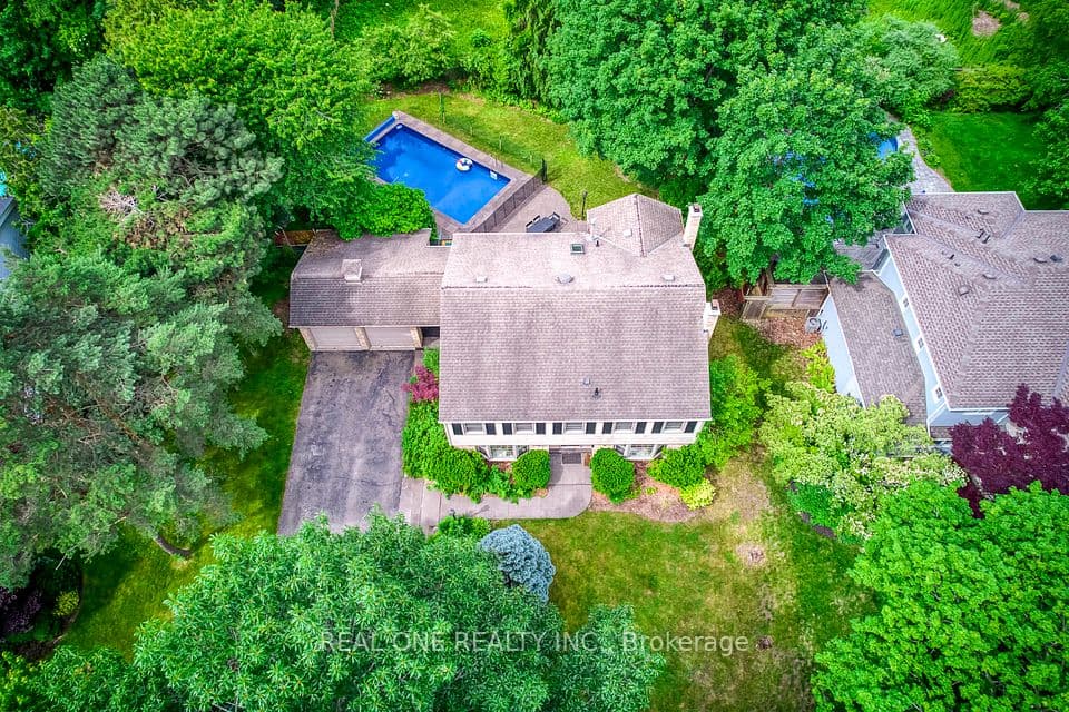 120 Blyth Crescent, Oakville, ON L6J 5H6 – main photo