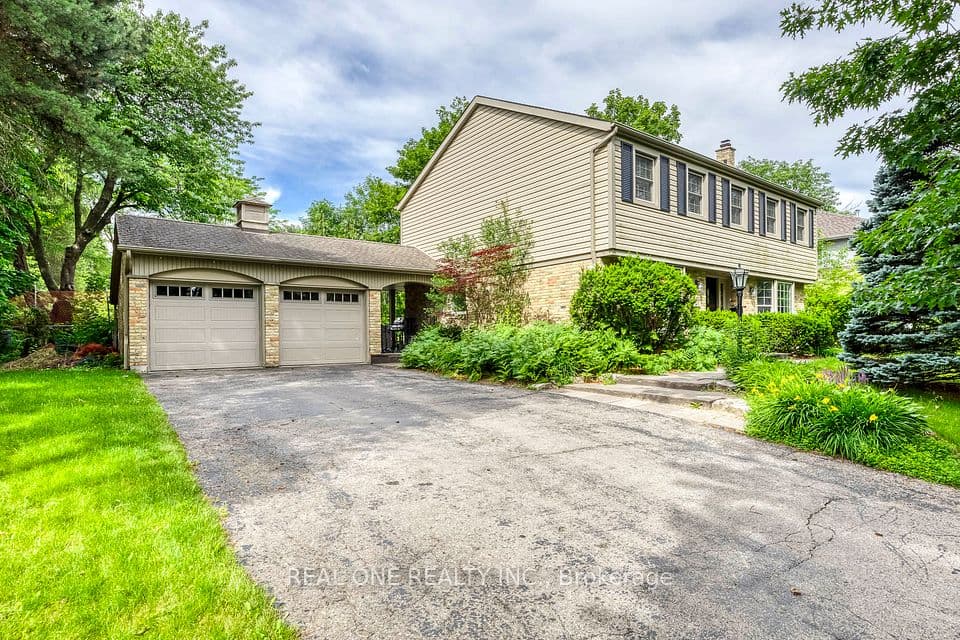 120 Blyth Crescent, Oakville, ON L6J 5H6 – photo 2