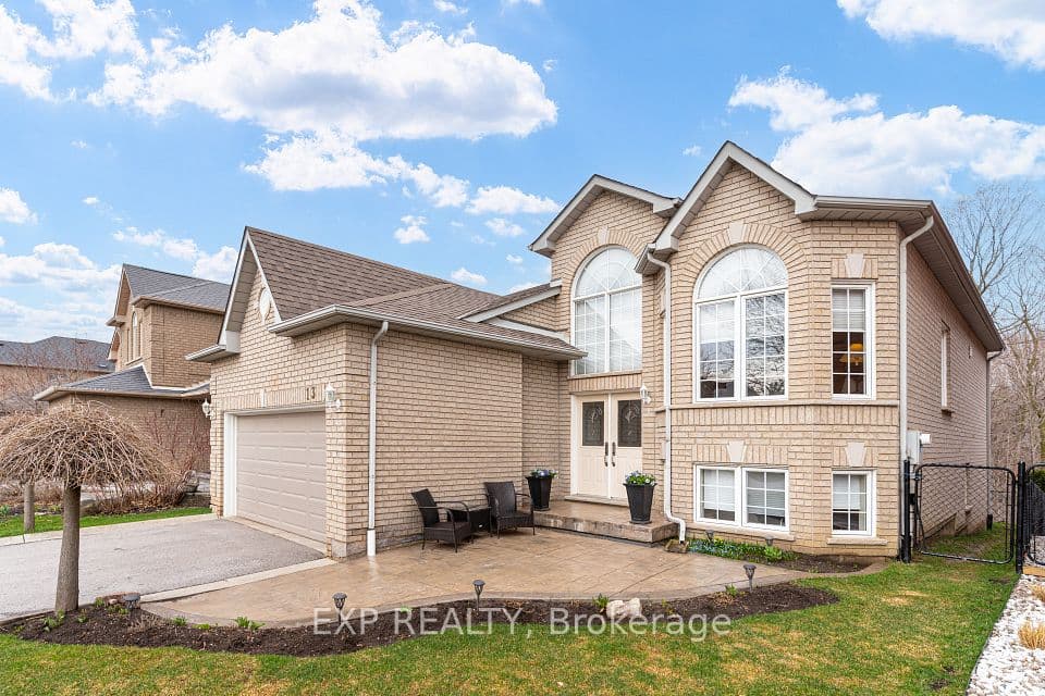 13 Blueberry Hill Court, Caledon, ON L7E 1S3 – main photo