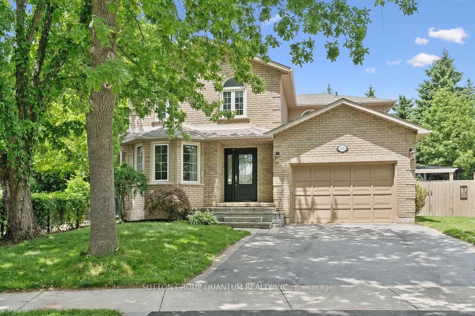 3092 Shannon Crescent, Oakville, ON L6L 6B4 – main photo