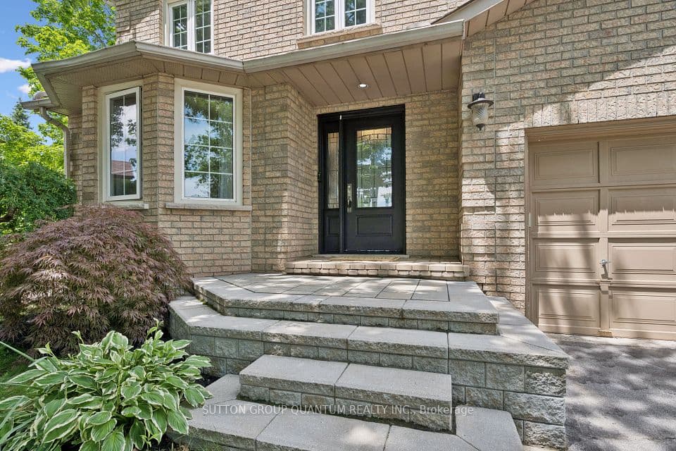 3092 Shannon Crescent, Oakville, ON L6L 6B4 – photo 2