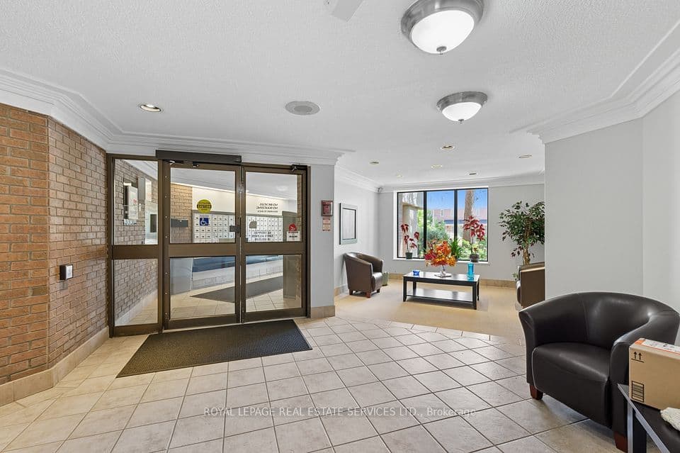 6720 Glen Erin Drive 904, Mississauga, ON L5N 3K8 – photo 3