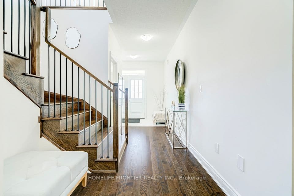 16 Gladmary Drive, Brampton, ON L6Y 6K9 – photo 2