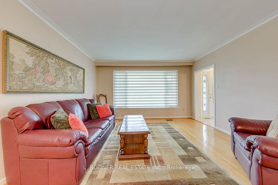 3727 Morning Star Drive, Mississauga, ON L4T 1Y6 – photo 3