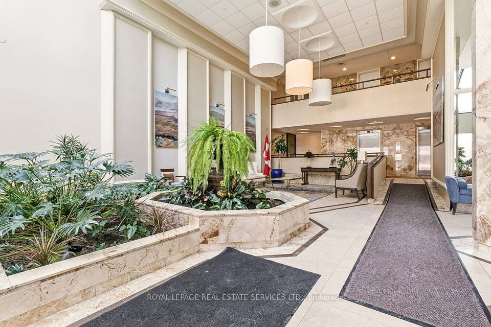 2180 Marine Drive 1602, Oakville, ON L6L 5V2 – photo 2