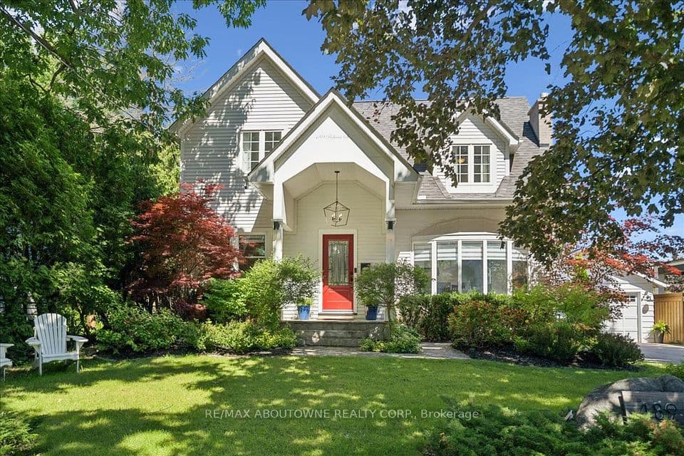 489 Rebecca Street, Oakville, ON L6K 1K8 – main photo