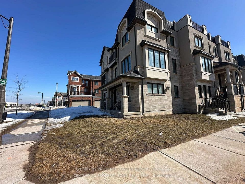 1216 Wheat Boom Drive, Oakville, ON L6H 7W4 – photo 2