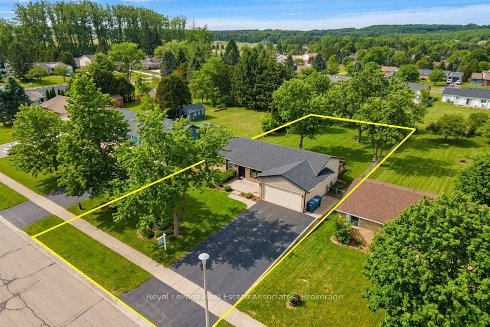 44 McClellan Road, Caledon, ON L7K 0C8 – main photo