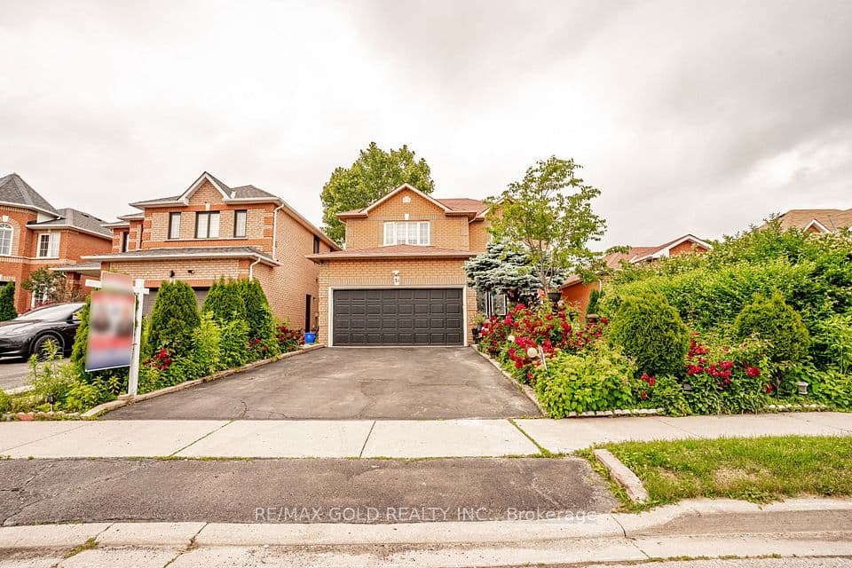 31 Colleyville Street, Brampton, ON L7A 1G8 – main photo