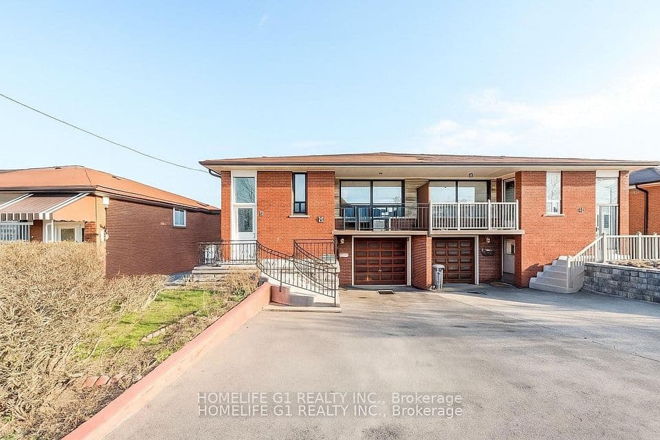 9 Songwood Drive, Toronto, ON M9M 1X4 – main photo
