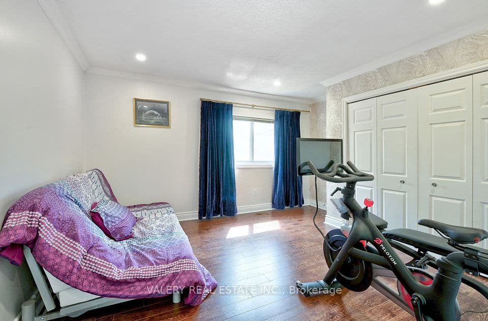 2314 Belyea Street, Oakville, ON L6L 1N6 – main photo